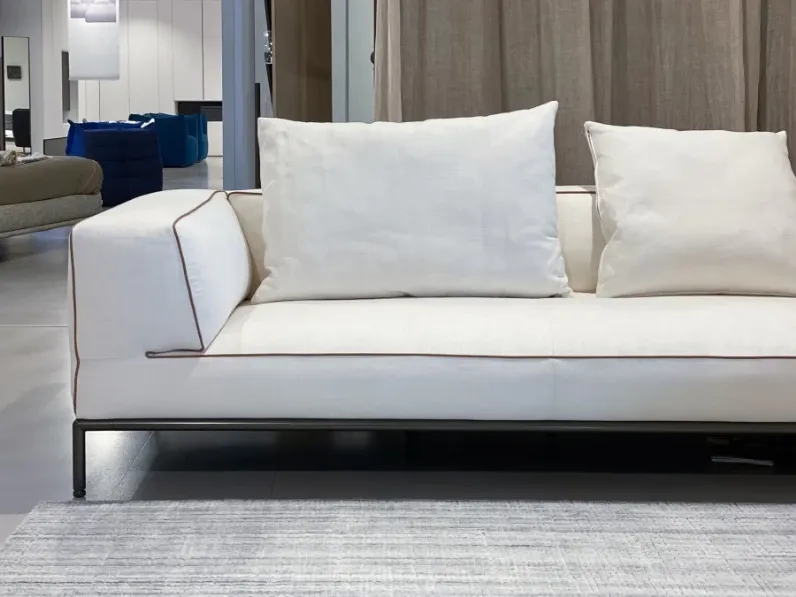 Divano Perry up di Flexform in stile moderno a prezzo Outlet