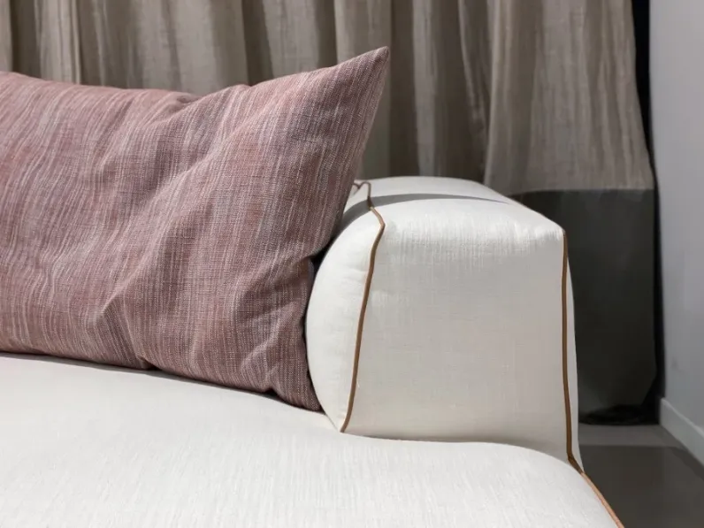 Divano Perry up di Flexform in stile moderno a prezzo Outlet