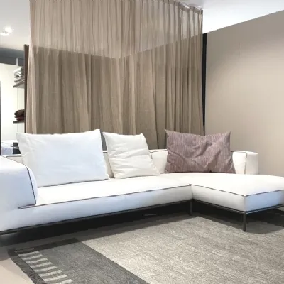 Divano Perry up di Flexform in stile moderno a prezzo Outlet