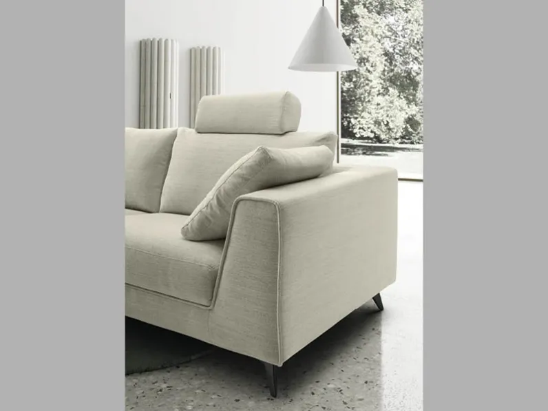 Divano Con penisola Quark Rigosalotti in Offerta Outlet a 2485 Euro