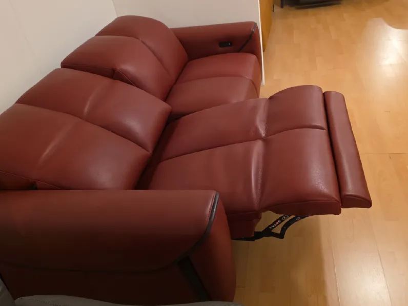 Divano 2 posti reclinabile in pelle bordeaux in Pelle Artigianale a prezzo scontato