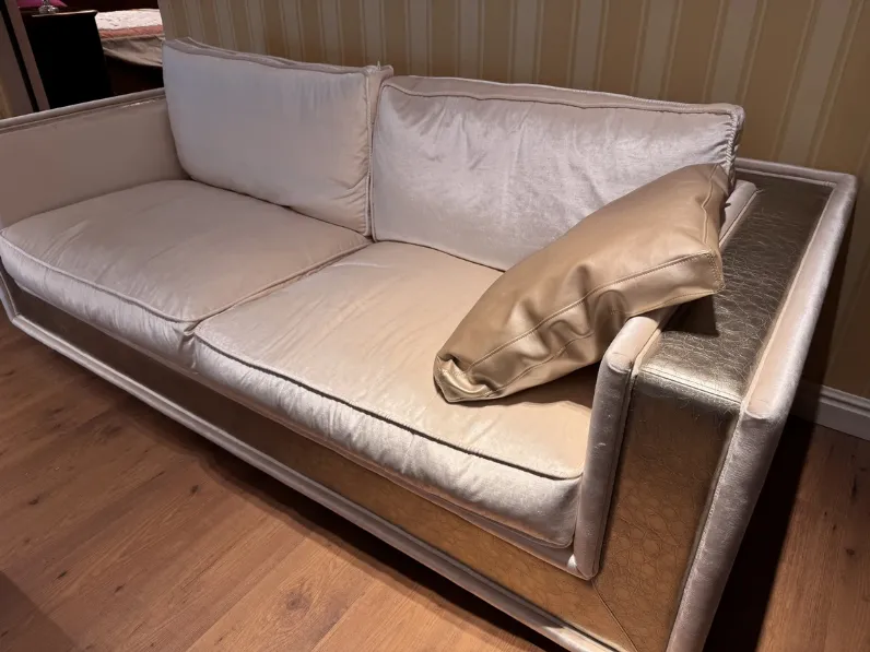 Divano Cv 238 divano brera home Collezione esclusiva: con uno SCONTO ESCLUSIVO del 61%
