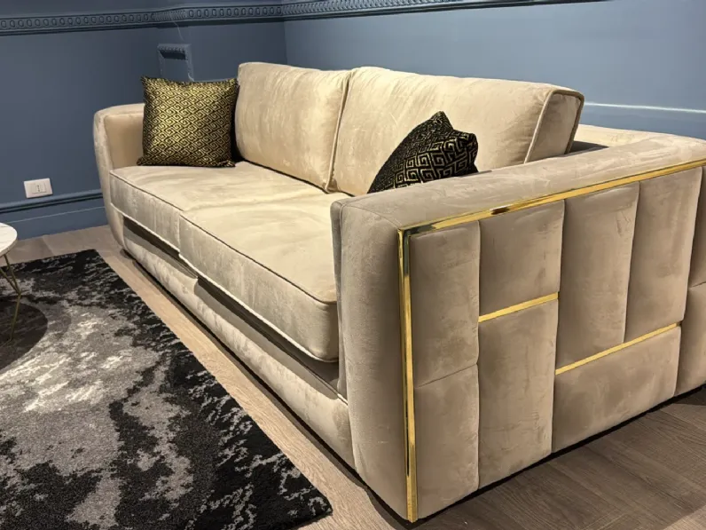 Divano Berlin di Artigianale in stile design a prezzo Outlet