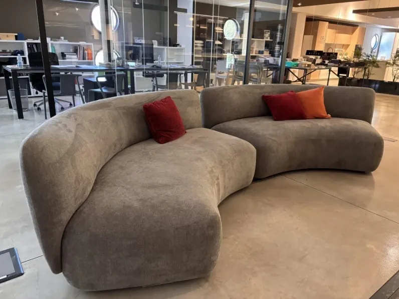Divano Blossom tessuto in misto piuma  Novamobili a prezzo Outlet