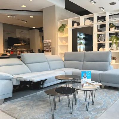 Divano Angolare Divano angolare modello gina artigianale Artigianale in Offerta Outlet a 1857 Euro