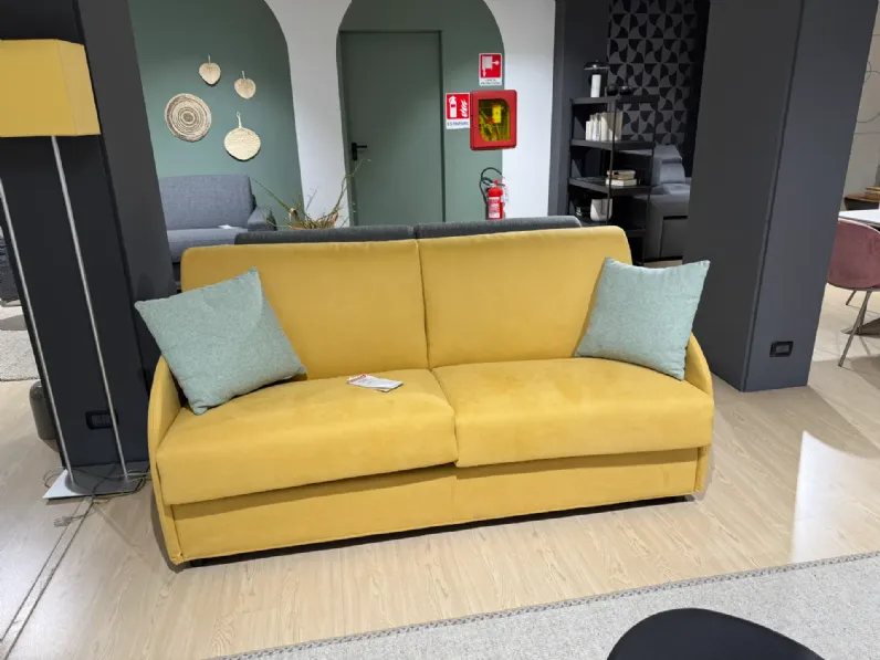 Divano letto brando di Artigianale in stile moderno a prezzo scontato