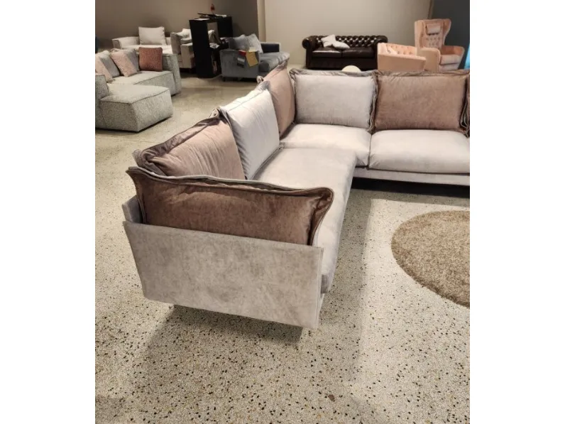 Divano in Tessuto stile design modello Divano luxury velluto e piuma  scontato - 45%
