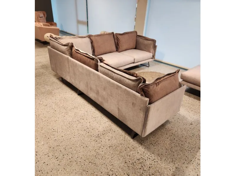 Divano in Tessuto stile design modello Divano luxury velluto e piuma  scontato - 45%
