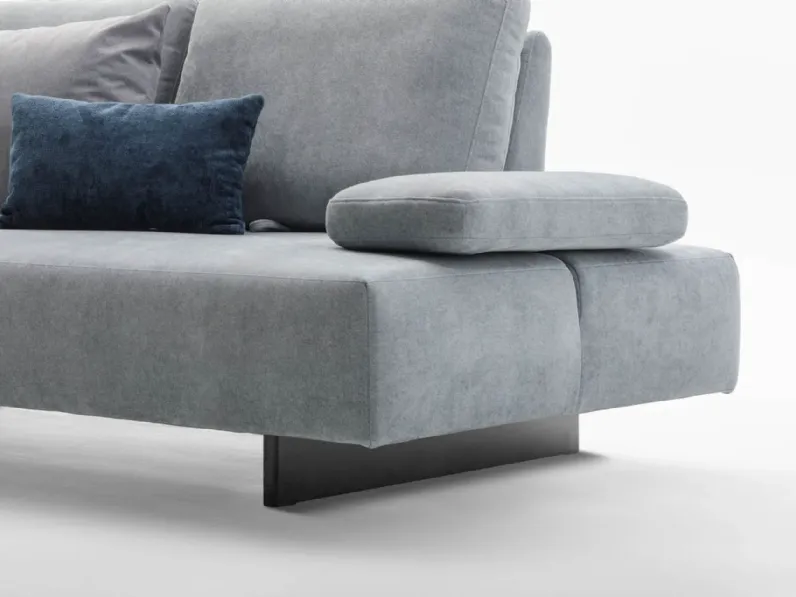 Divano Lineare Divano modello asso Le comfort a 1600 Euro