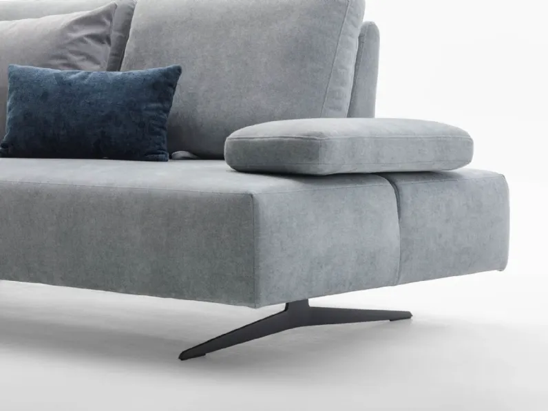 Divano Lineare Divano modello asso Le comfort a 1600 Euro