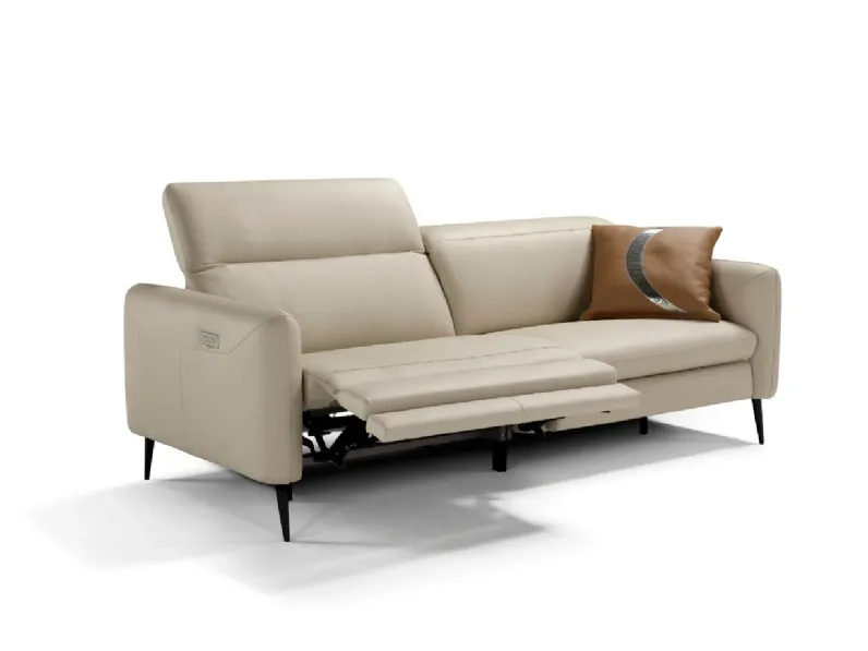Divano modello dusk Collezione esclusiva a PREZZO OUTLET scontato del 40%