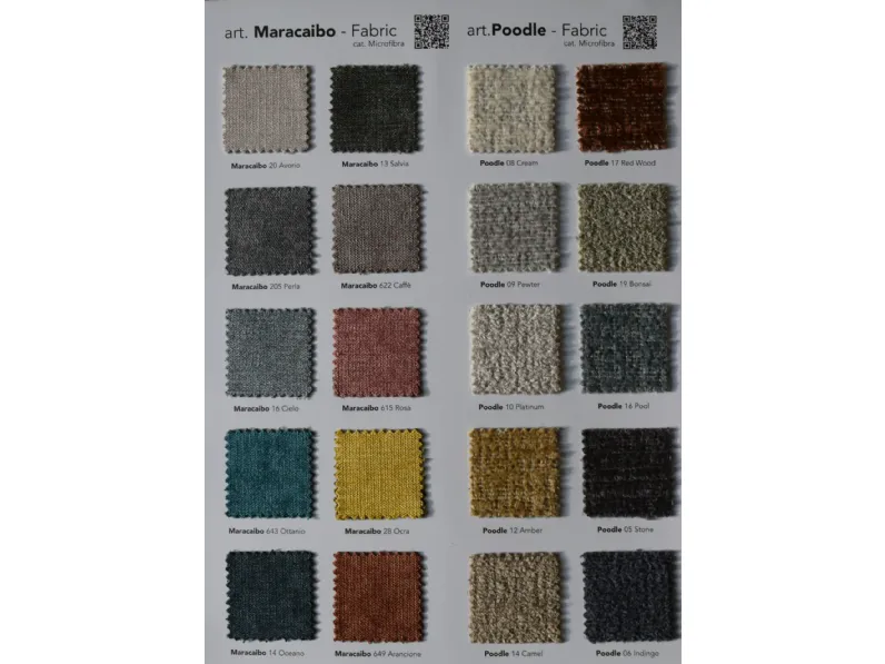 Divano modello dusk Collezione esclusiva a PREZZO OUTLET scontato del 40%