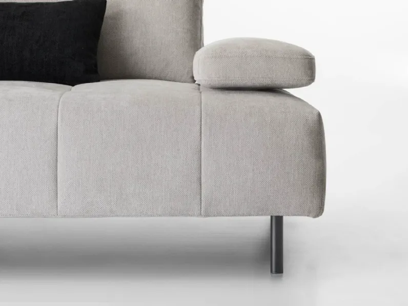 Divano modello joplin in Tessuto Le comfort a prezzo scontato