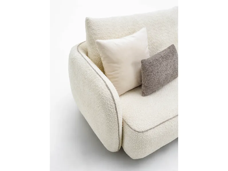 Divano modello togo tessuto in poliuretano  Le comfort in Offerta Outlet