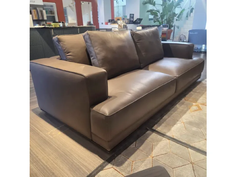Divano Lineare Divano molteni&c. augusto Molteni & c in Offerta Outlet a 8200 Euro