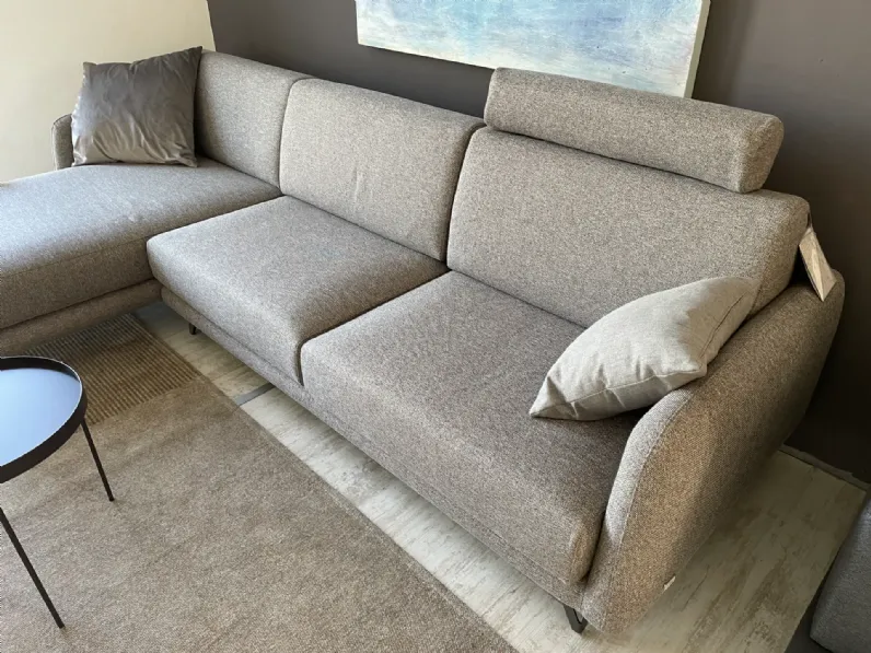 Divano doimo salotti modello bristol Doimo salotti in OFFERTA - 30%