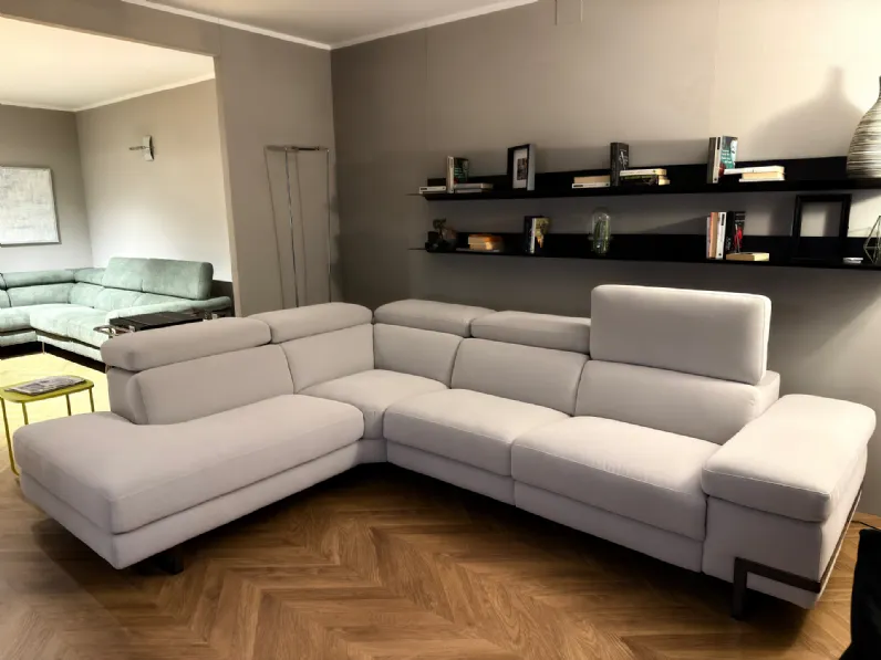Divano in Pelle stile moderno modello Hilary scontato - 54%