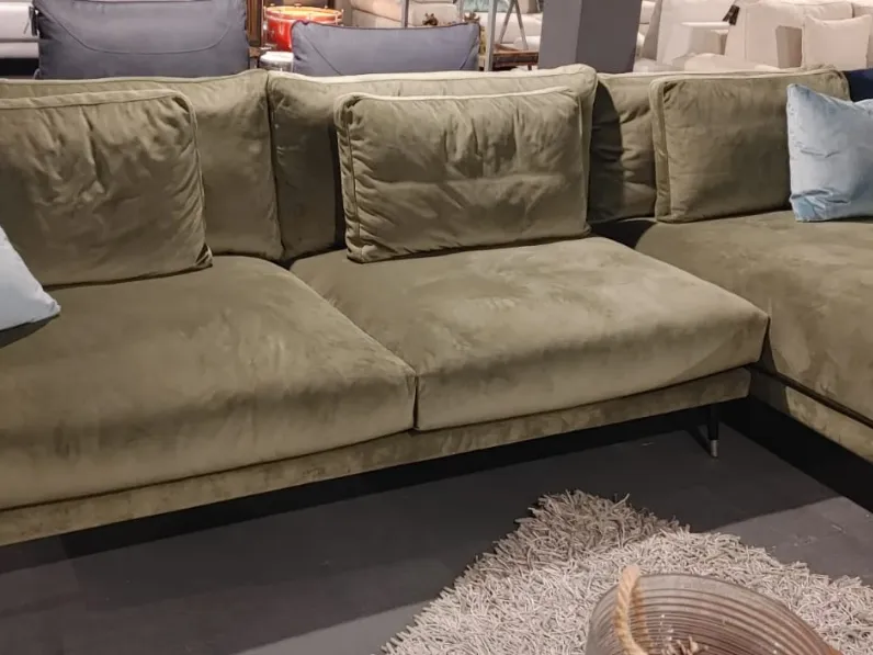 Divano con penisola Artigianale Divano barlow by domingo salotti PREZZI OUTLET sconto 50%