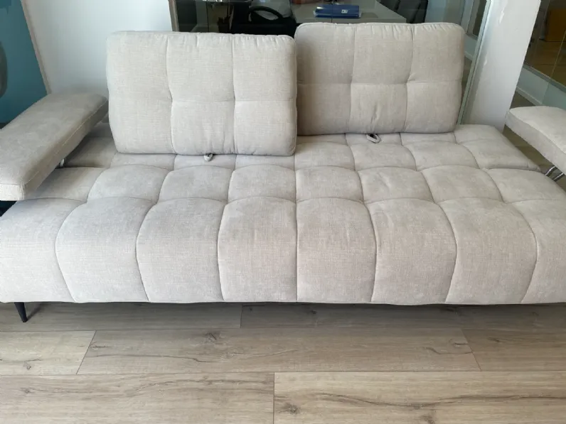 Divano Lineare modello Divano lineare le comfort joplin di Le comfort con forte sconto