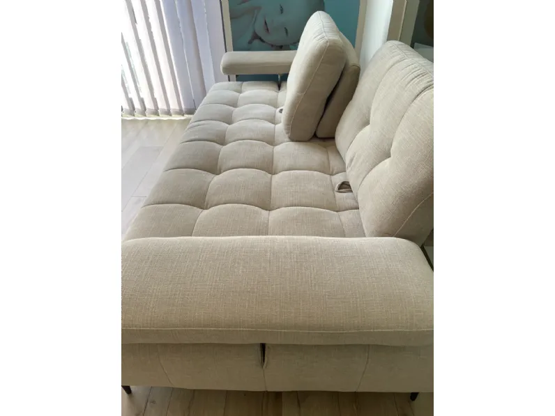 Divano Lineare modello Divano lineare le comfort joplin di Le comfort con forte sconto