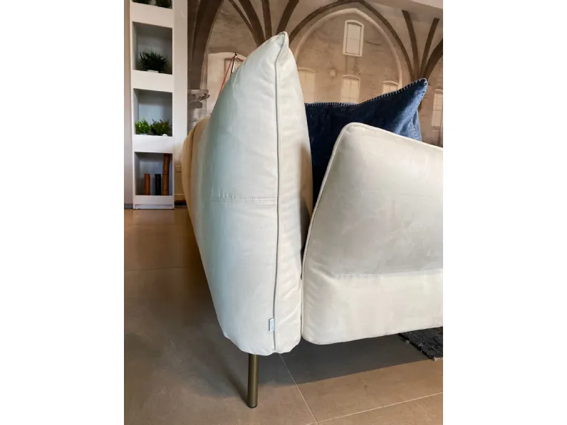 Divano in Tessuto stile moderno modello Victor scontato - 50%