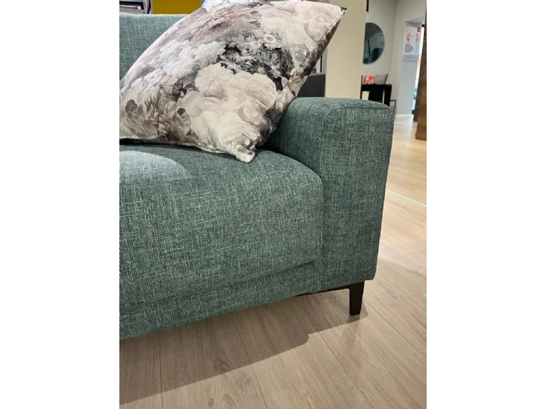 Divano James tessuto in poliuretano  Doimo salotti in Offerta Outlet
