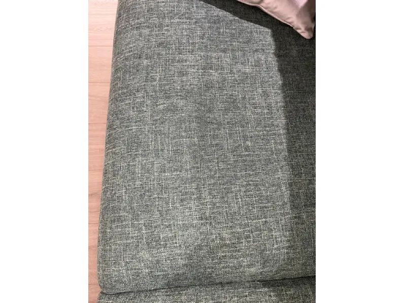Divano James tessuto in poliuretano  Doimo salotti in Offerta Outlet