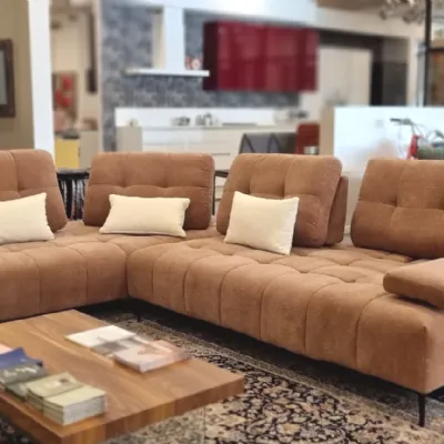 Divano da 4 posti modello Joplin di Le comfort scontato