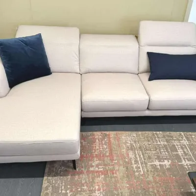 Divano Lambert tessuto in poliuretano  Le comfort in Offerta Outlet