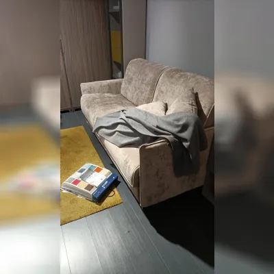 Divano Chic  divano letto  tessuto in poliuretano  Gienne a prezzo Outlet
