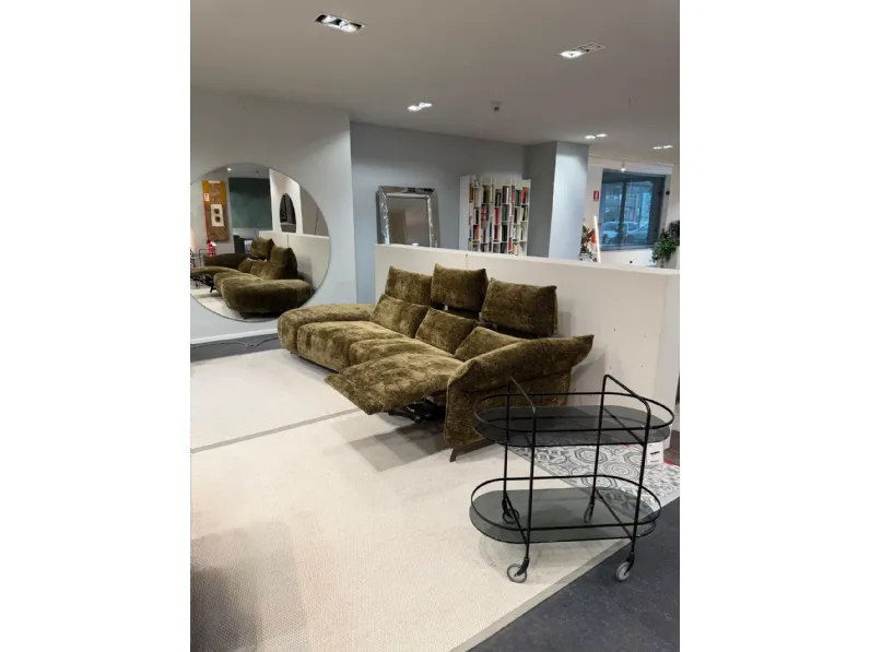 Divano moderno tessuto Levi light di Franco ferri con sconto del - 55%