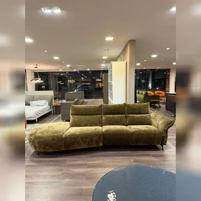 Divano moderno tessuto Levi light di Franco ferri con sconto del - 55%