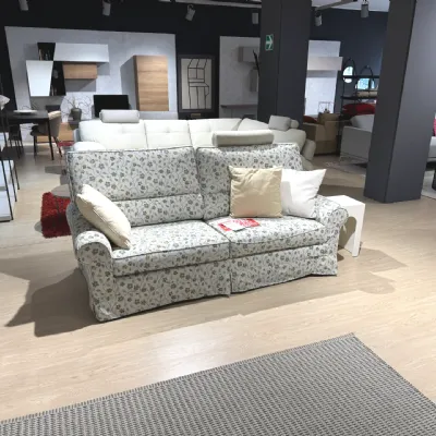 Divano Lineare Divano lineare ginevra classico Artigianale in Offerta Outlet a 800 Euro