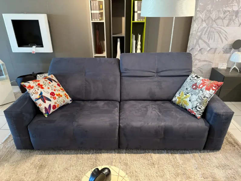 Divano design tessuto Nicolas di Calia con sconto del - 45%
