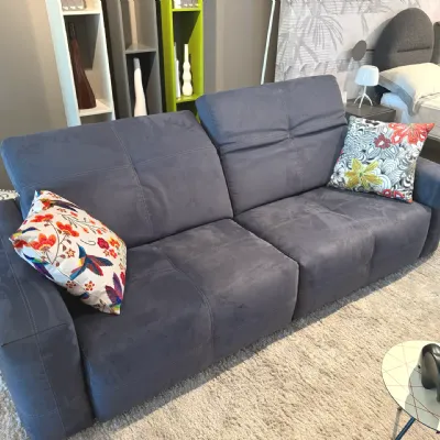 Divano design tessuto Nicolas di Calia con sconto del - 45%