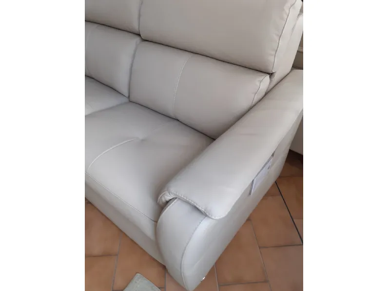 Divano Oakland pelle in poliuretano  Nicoletti home in Offerta Outlet