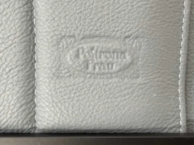Divano design pelle Ouverture di Poltrona frau con sconto del - 48%