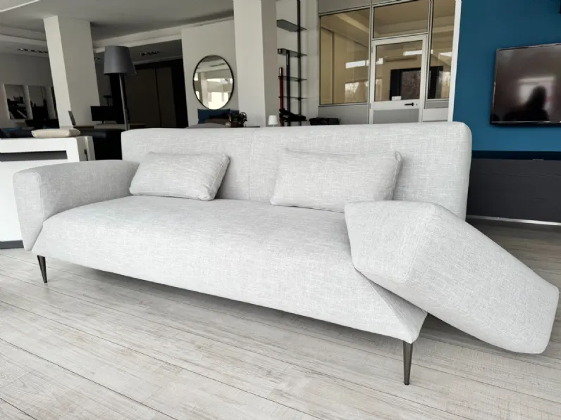 Divano Spin di Samoa in stile design a prezzo Outlet