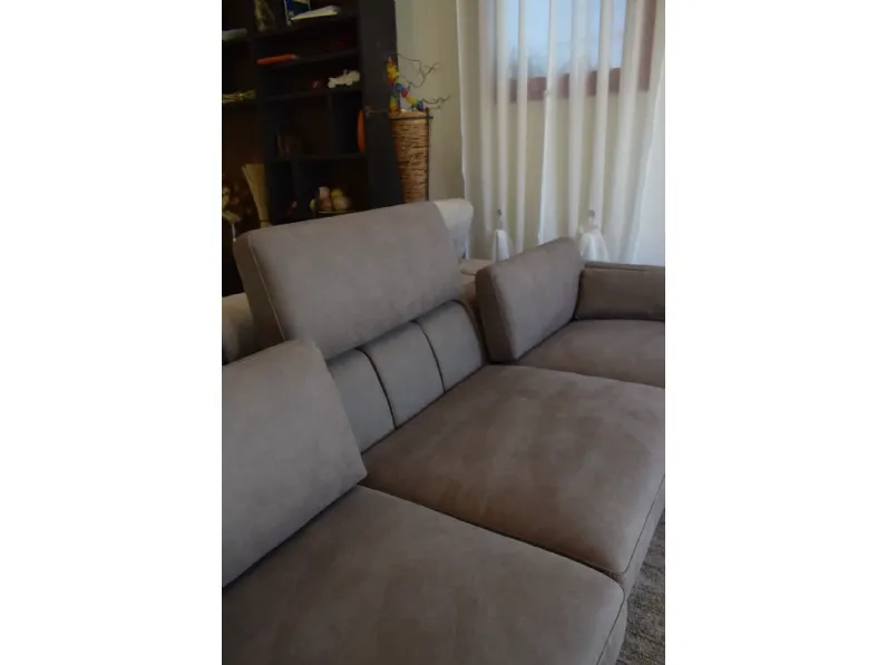 Divano Masu di Egoitaliano in stile design a prezzo Outlet