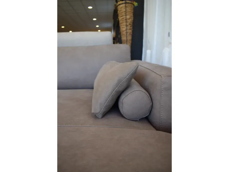 Divano Masu di Egoitaliano in stile design a prezzo Outlet