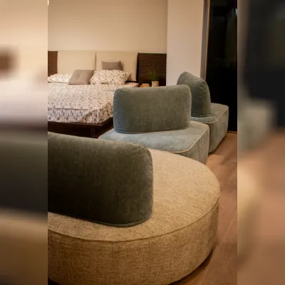 Divano moderno tessuto Matrix di Samoa con sconto del - 48%
