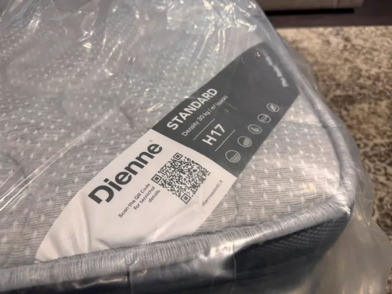 Divano Modern Dienne salotti a PREZZO OUTLET scontato del 35%