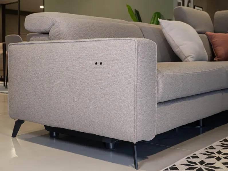 Divano christopher  di Le comfort in stile moderno in Offerta Outlet