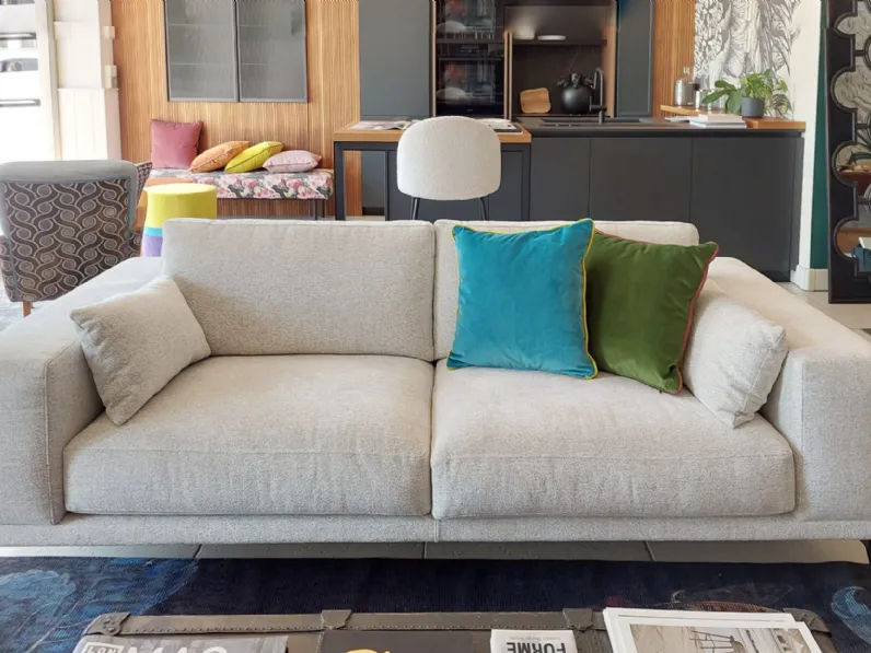 Divano Lineare Ocean Gurian in Offerta Outlet a 1500 Euro