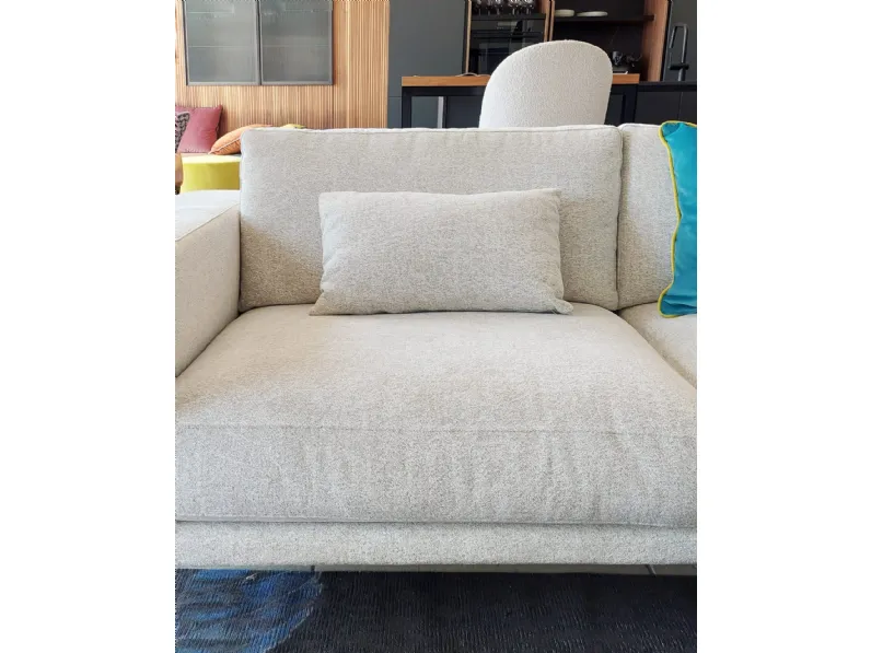 Divano Lineare Ocean Gurian in Offerta Outlet a 1500 Euro