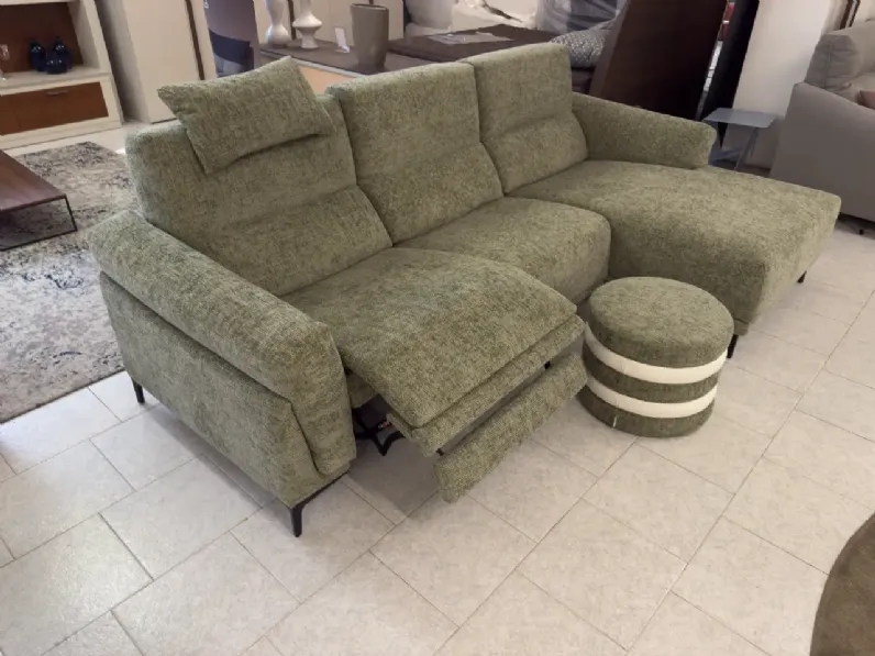 Divano Oscar di Calia in stile design a prezzo Outlet