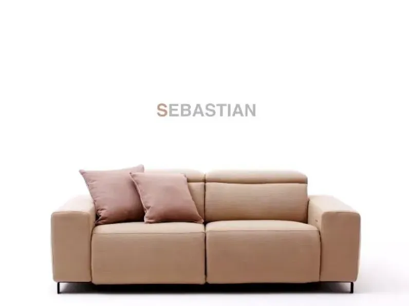 Divano Sebastian di Le comfort in stile moderno a prezzo scontato