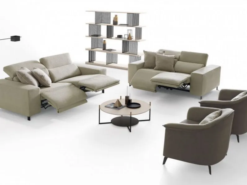 Divano Sebastian di Le comfort in stile moderno a prezzo scontato