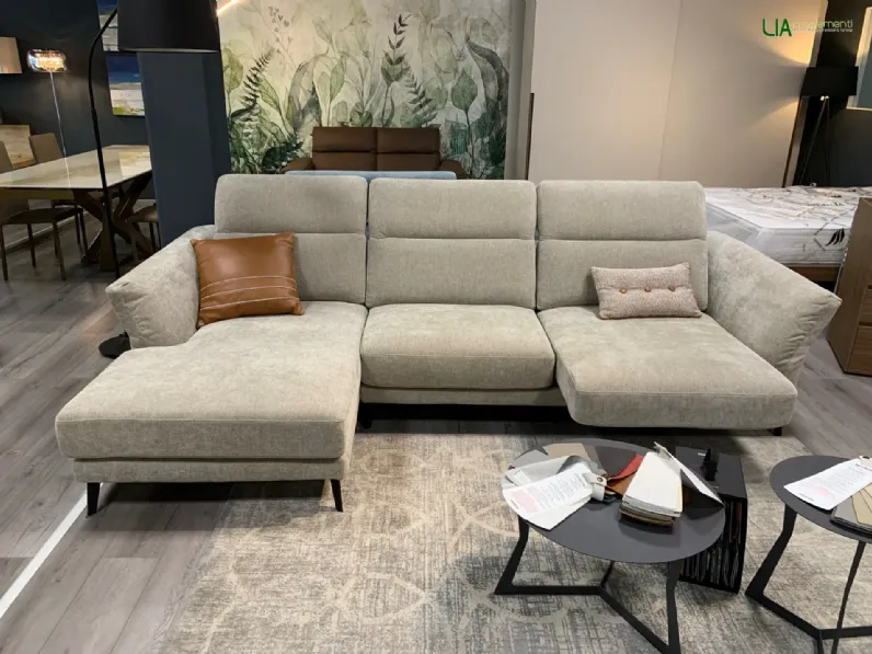 Divano Con penisola Sky  Le comfort a 2610 Euro