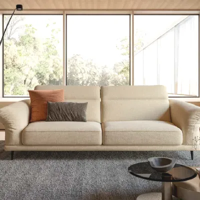 Divano Lineare Sky  di Le comfort a prezzo scontato